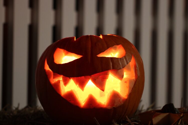 City Hosts Jack-O’-Lantern Jamboree, Free Screening Of Movie ‘Hocus Pocus 2’